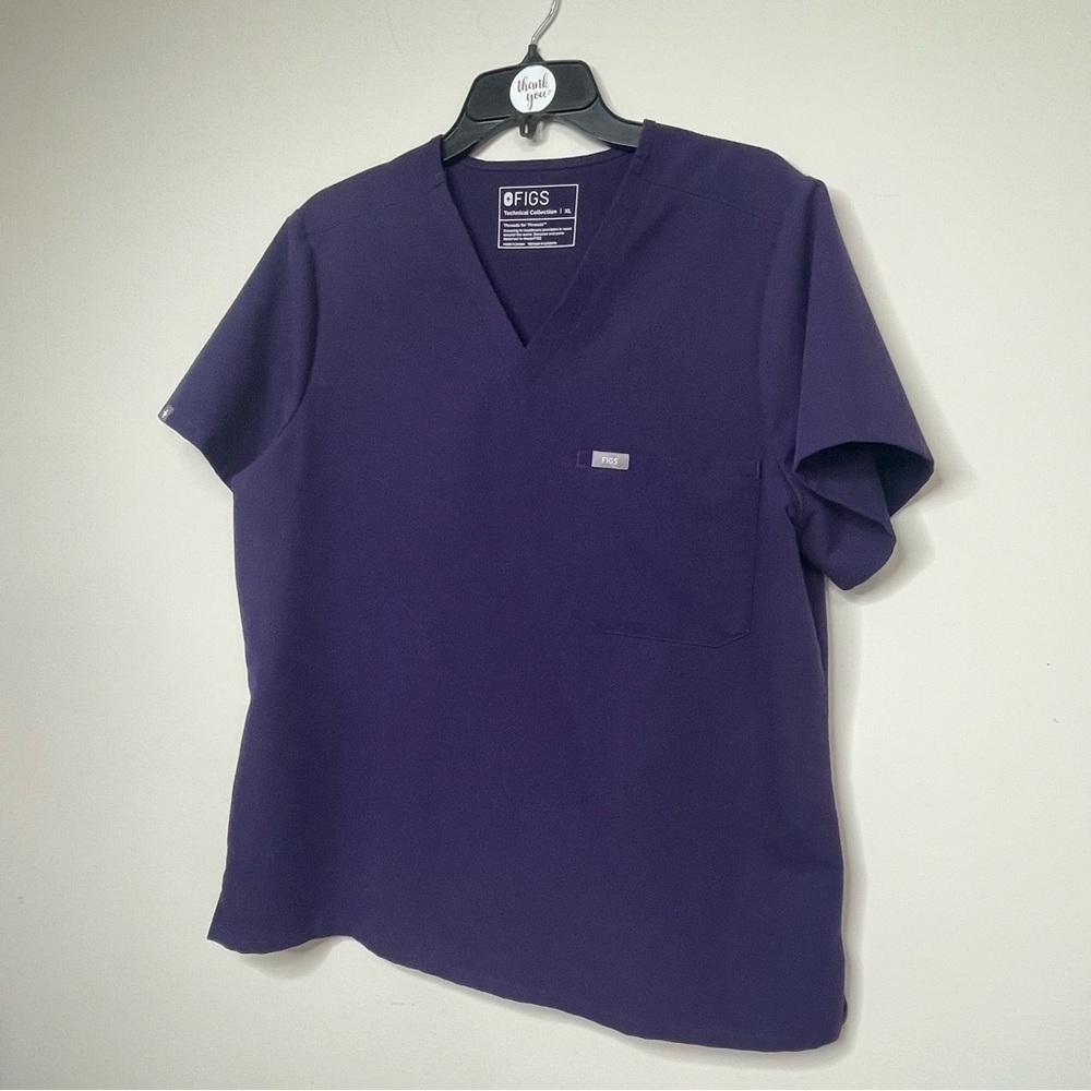 Figs Deep‎ Purple Scrub Top~ Size XL
~ Medical Staff or Caregivers